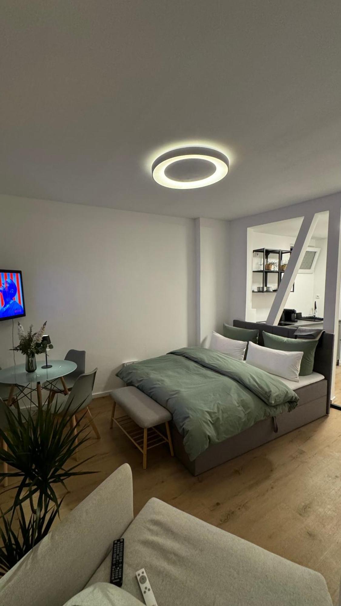 Gemuetliches Design Appartment Weissenthurm Kültér fotó